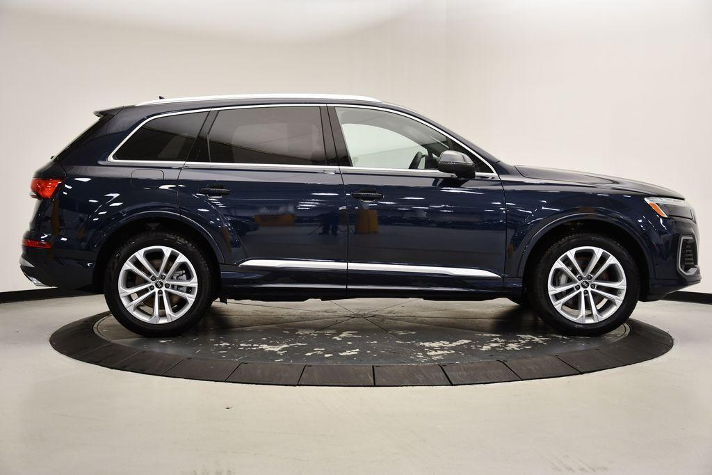 used 2025 Audi Q7 car, priced at $62,989