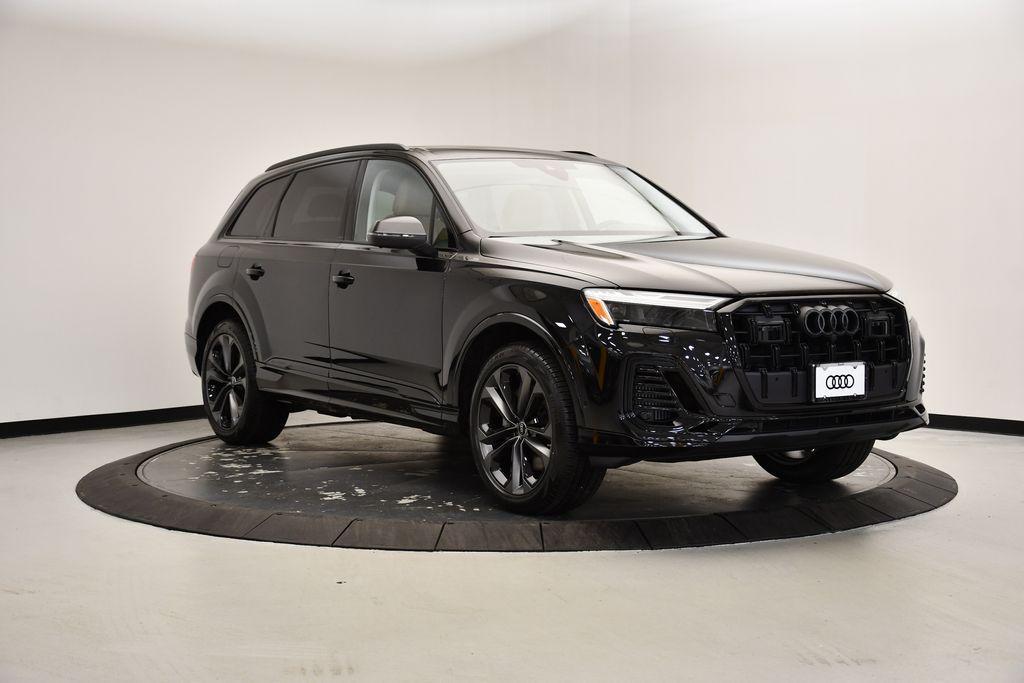 new 2025 Audi Q7 car, priced at $78,245