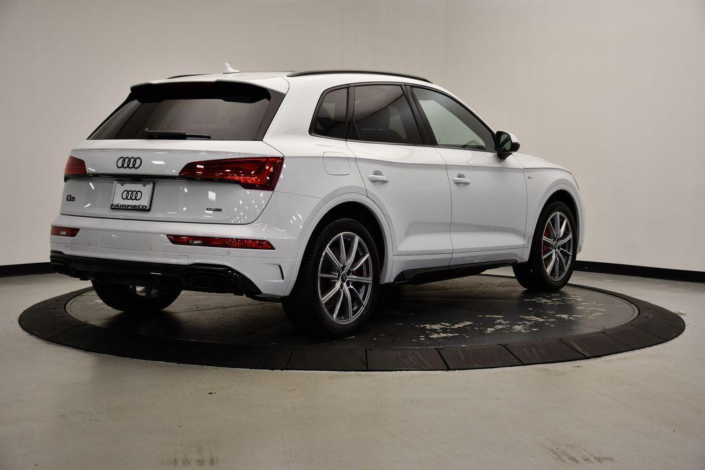 new 2025 Audi Q5 car, priced at $70,550