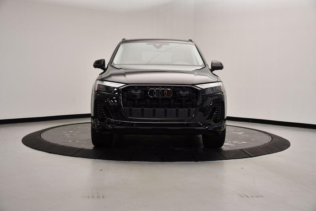 new 2025 Audi Q7 car, priced at $69,135