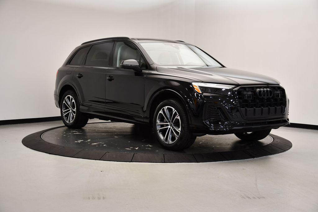 new 2025 Audi Q7 car, priced at $69,135