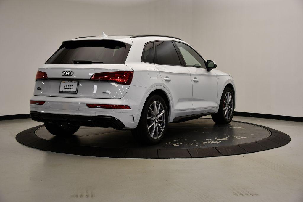 new 2024 Audi Q5 e car, priced at $75,725