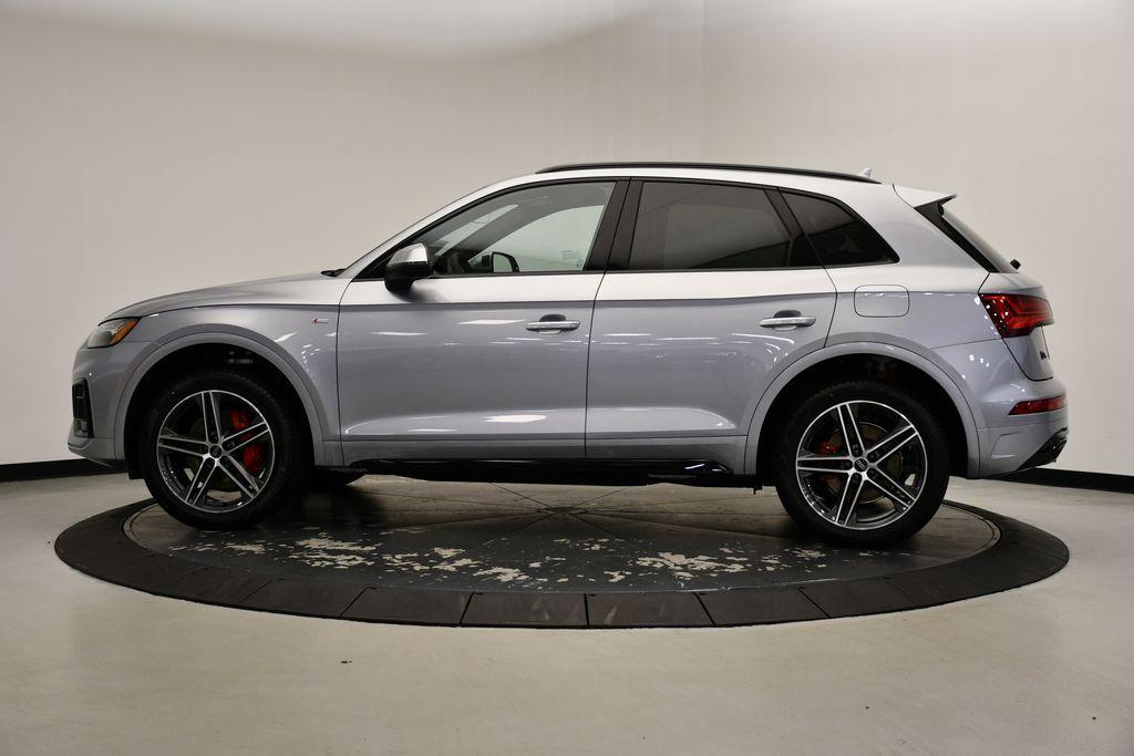 new 2025 Audi Q5 car, priced at $69,385