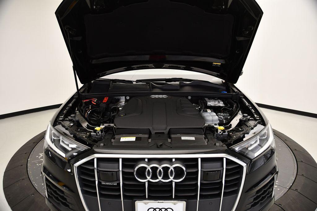 used 2023 Audi Q7 car, priced at $47,489