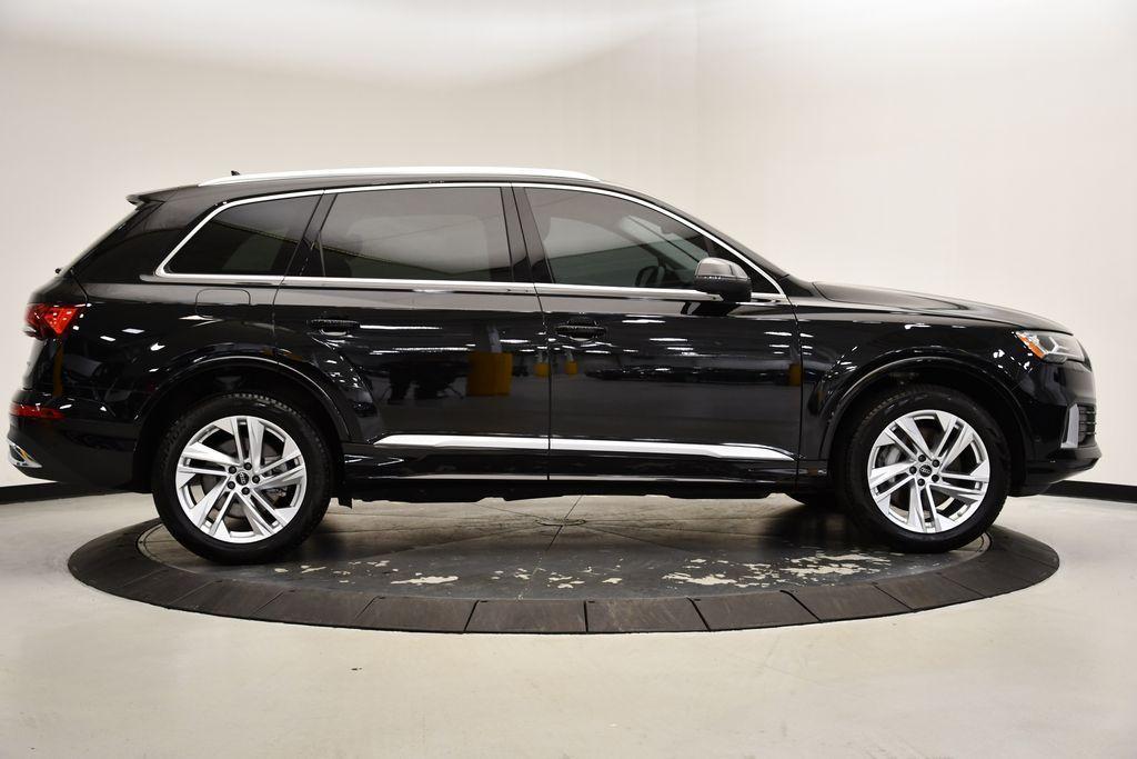 used 2023 Audi Q7 car, priced at $47,489