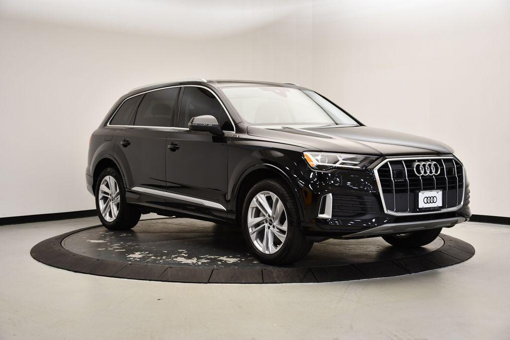 used 2023 Audi Q7 car, priced at $47,489