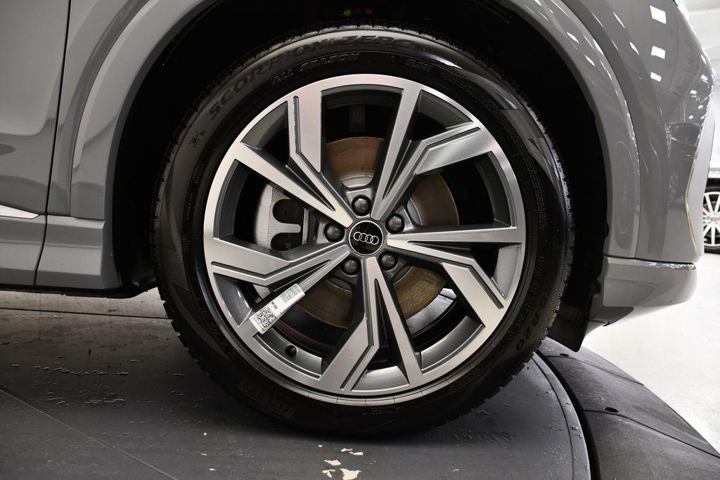 new 2025 Audi Q4 e-tron Sportback car, priced at $65,105