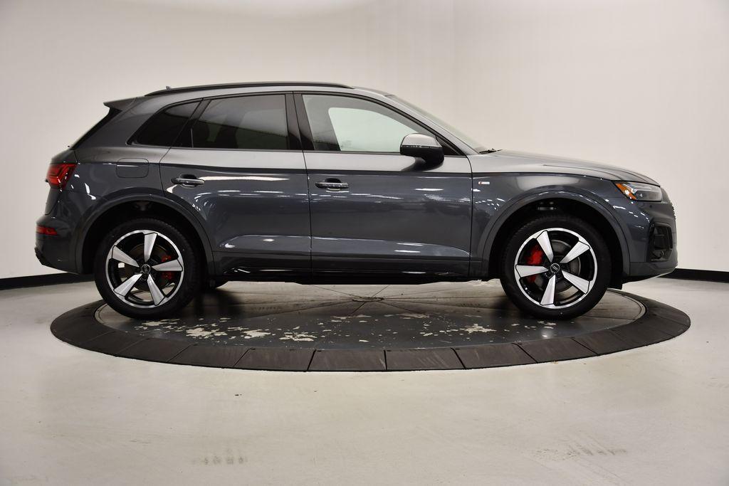 new 2024 Audi Q5 car