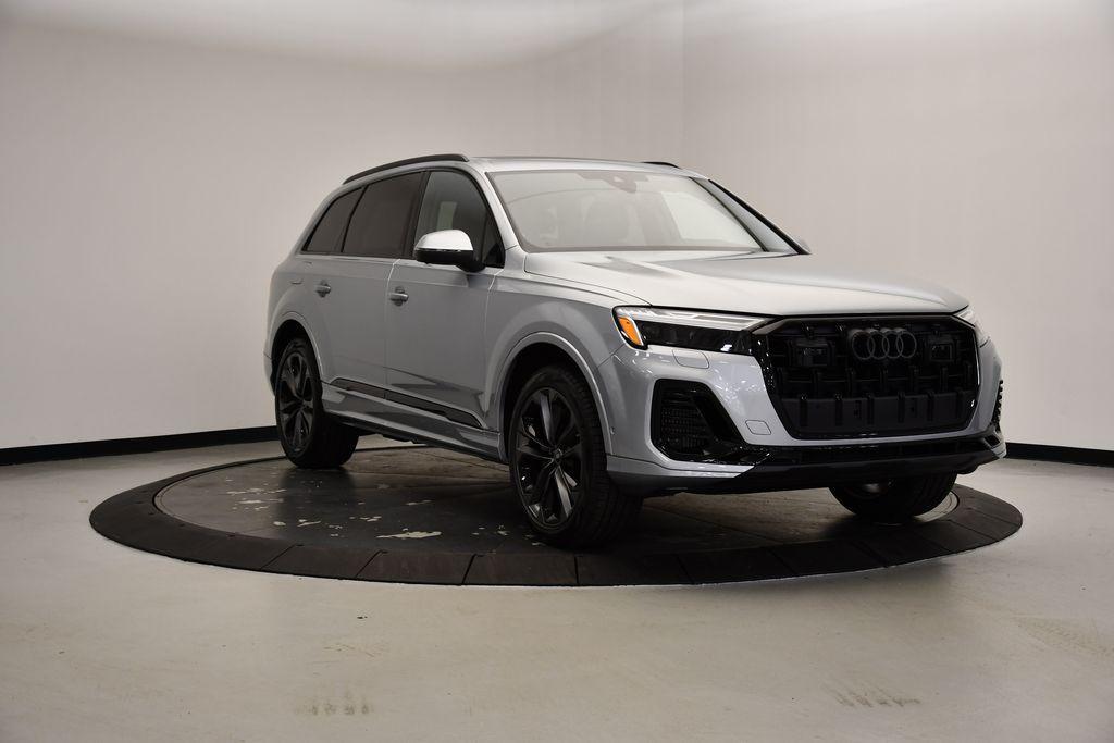 new 2025 Audi Q7 car, priced at $78,245