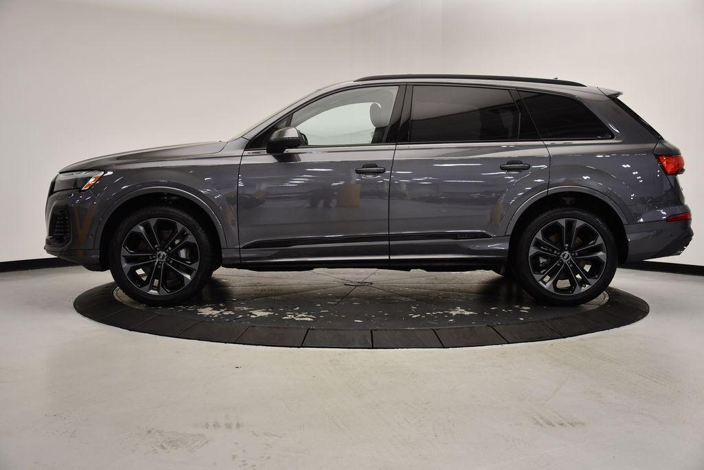 new 2025 Audi Q7 car, priced at $76,250