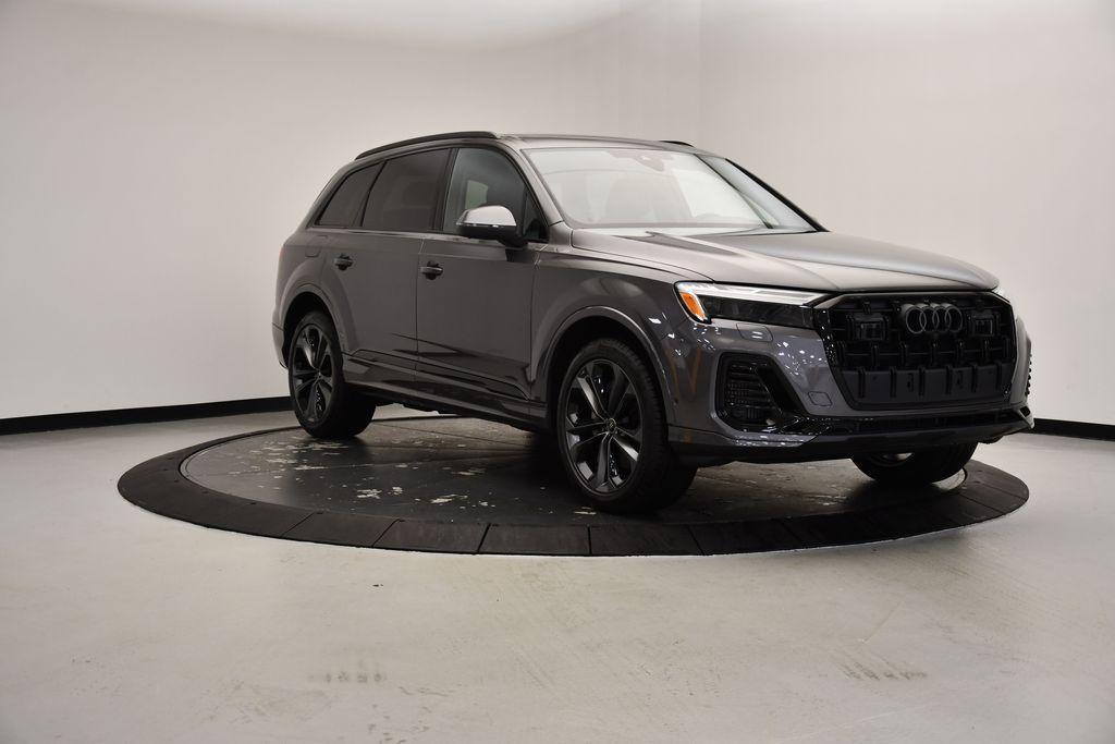 new 2025 Audi Q7 car, priced at $76,250