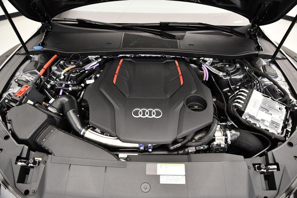 new 2025 Audi S7 car, priced at $98,040