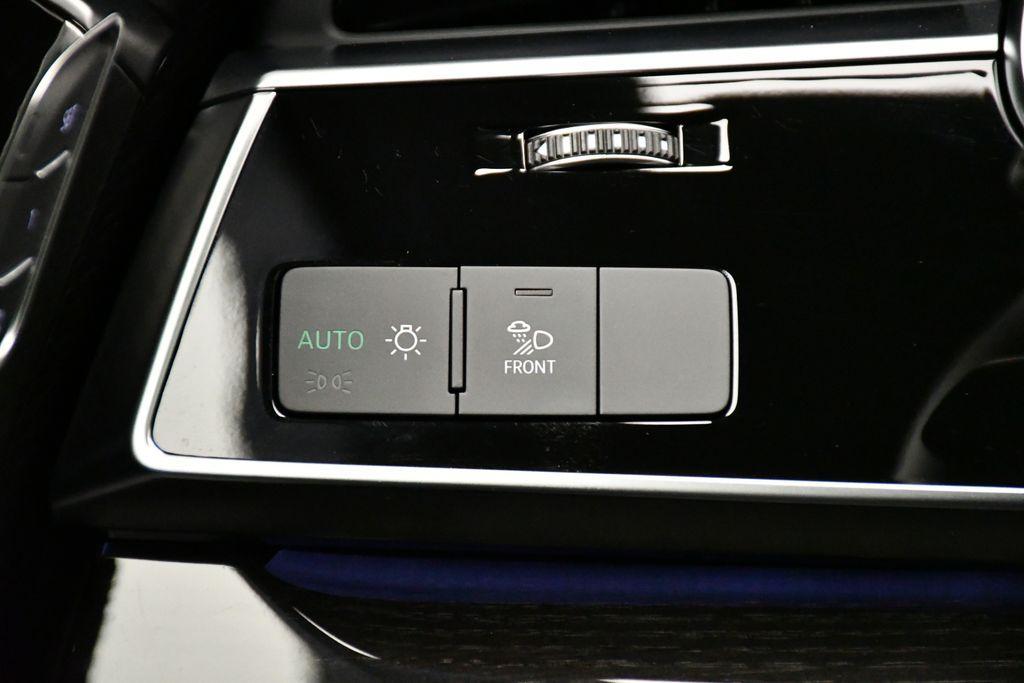 used 2025 Audi Q7 car, priced at $57,999