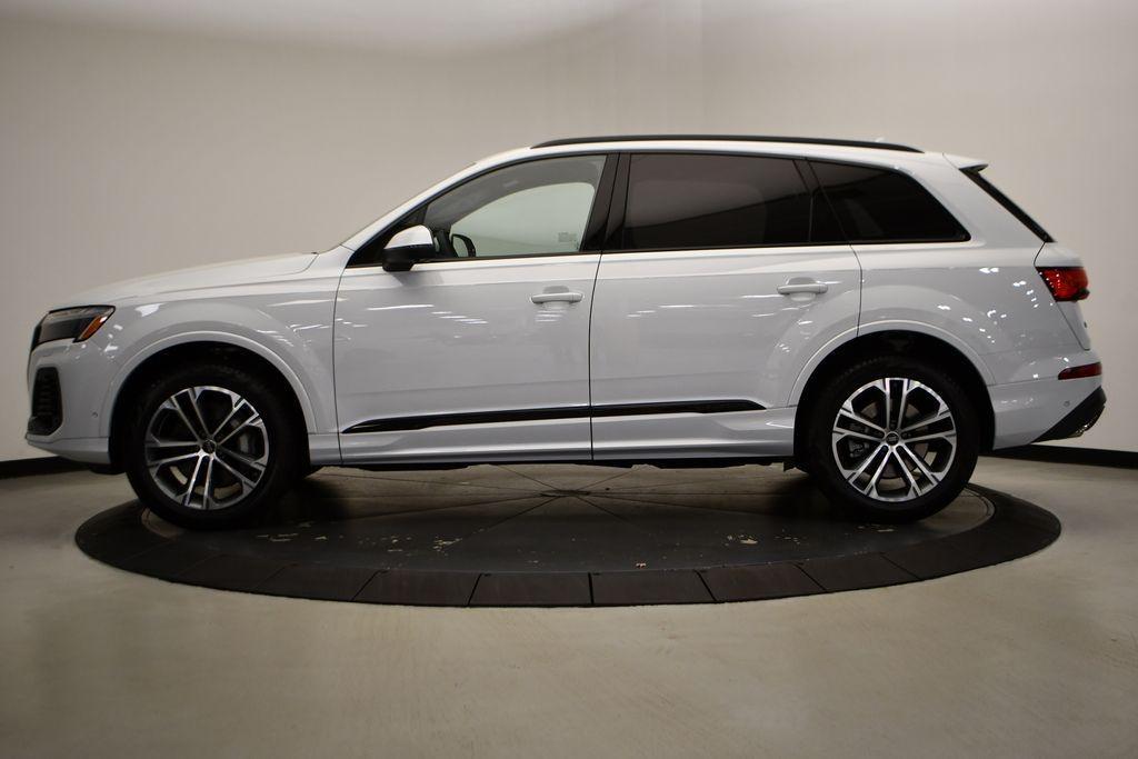 used 2025 Audi Q7 car, priced at $62,699