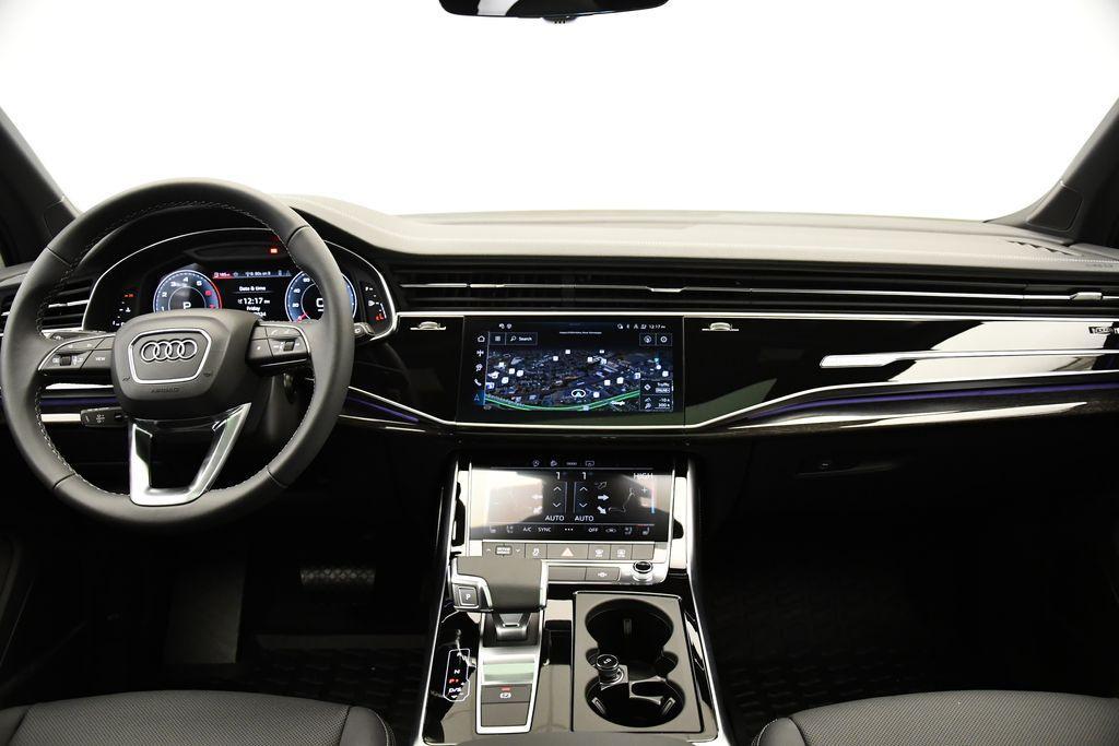 new 2025 Audi Q7 car, priced at $78,245