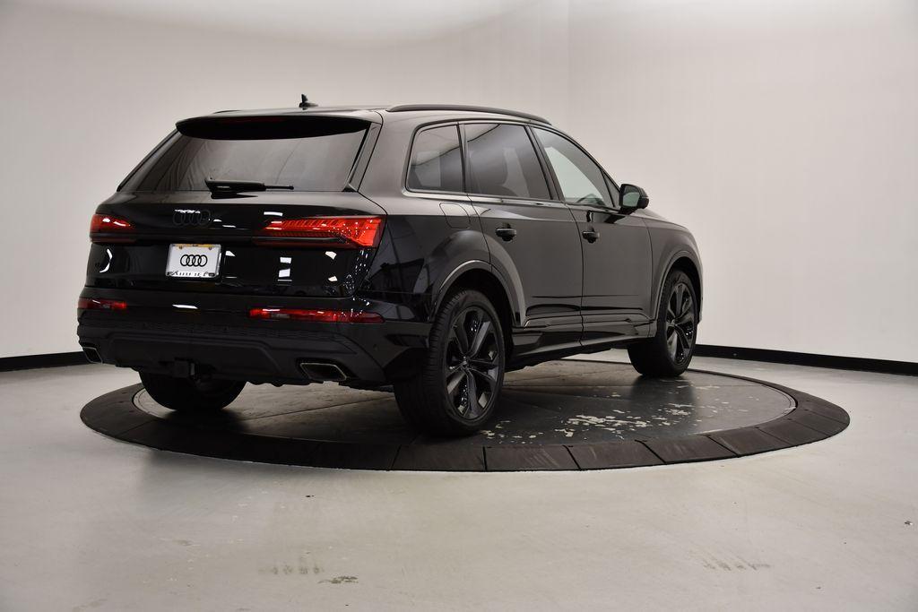 new 2025 Audi Q7 car, priced at $78,245