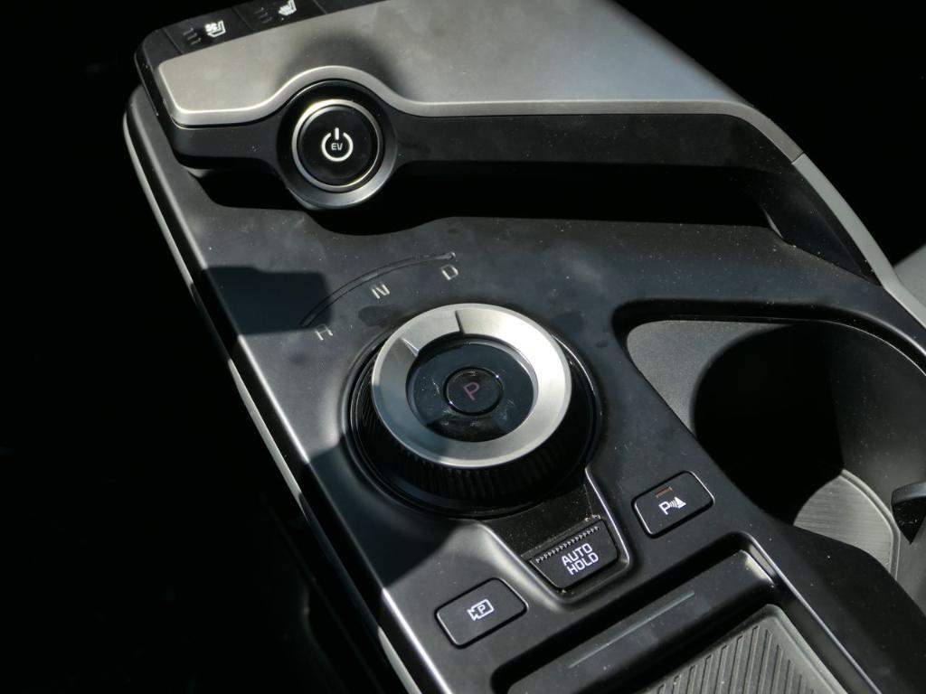 new 2025 Kia EV6 car, priced at $52,340