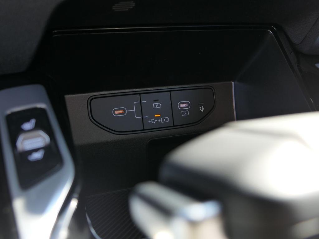 new 2026 Kia Sorento car, priced at $48,270