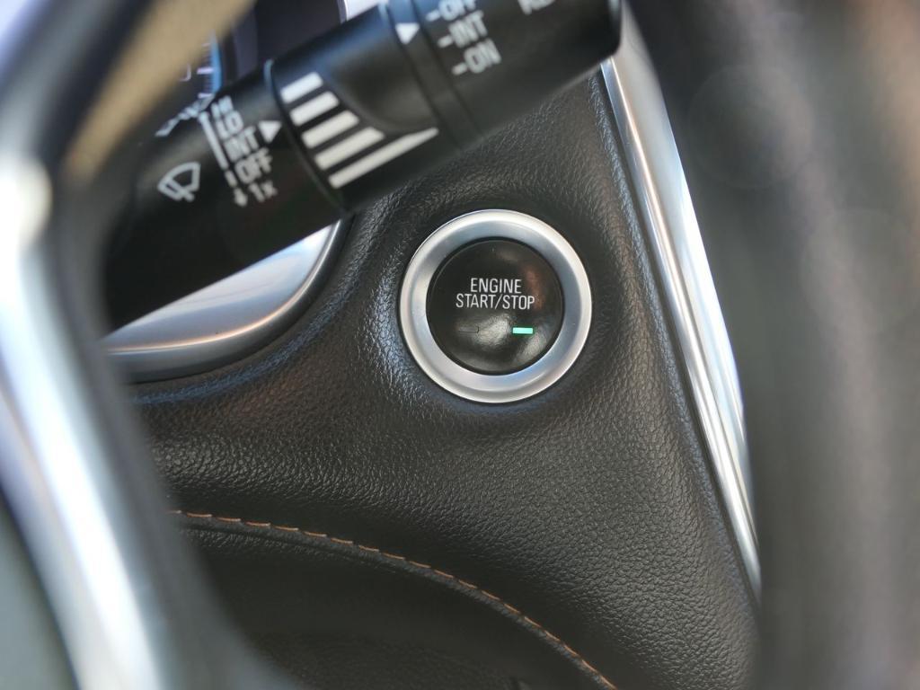 used 2020 Chevrolet Traverse car, priced at $17,188