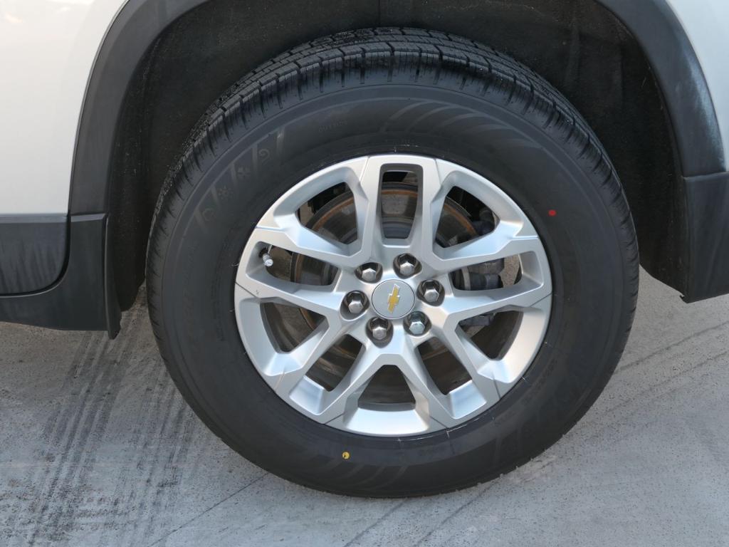 used 2020 Chevrolet Traverse car, priced at $17,188