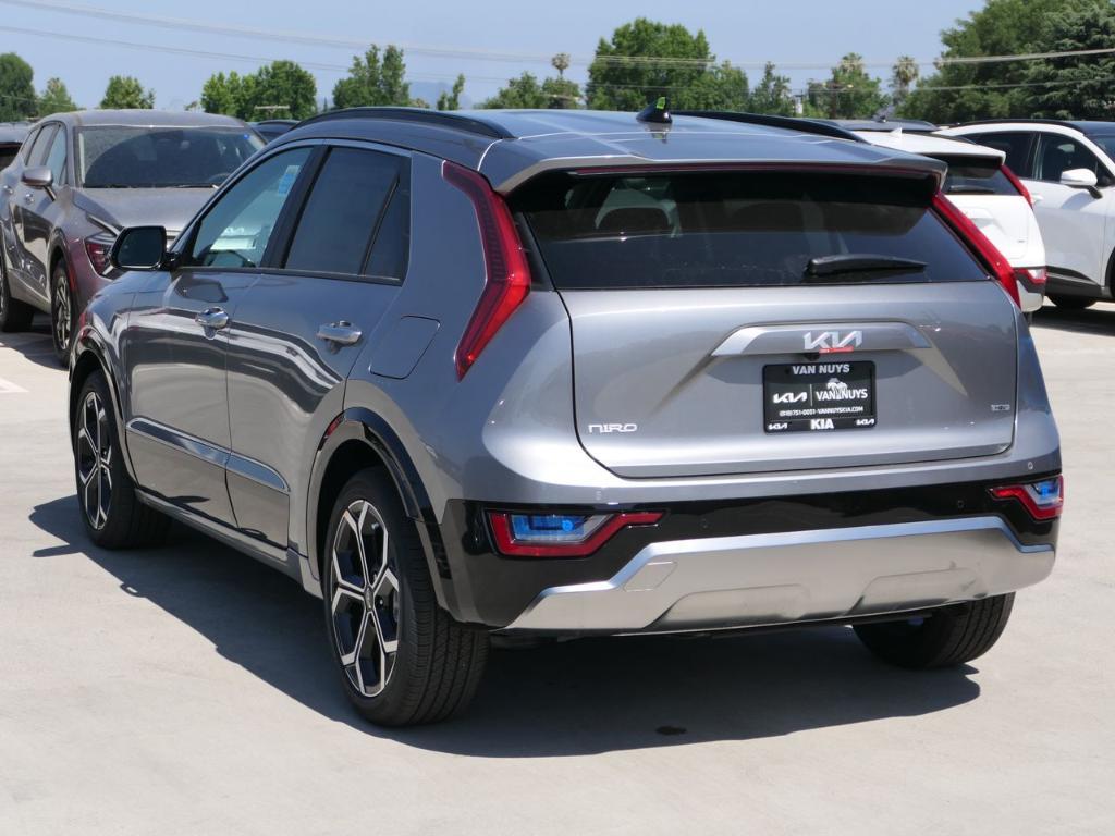 new 2025 Kia Niro car, priced at $36,960