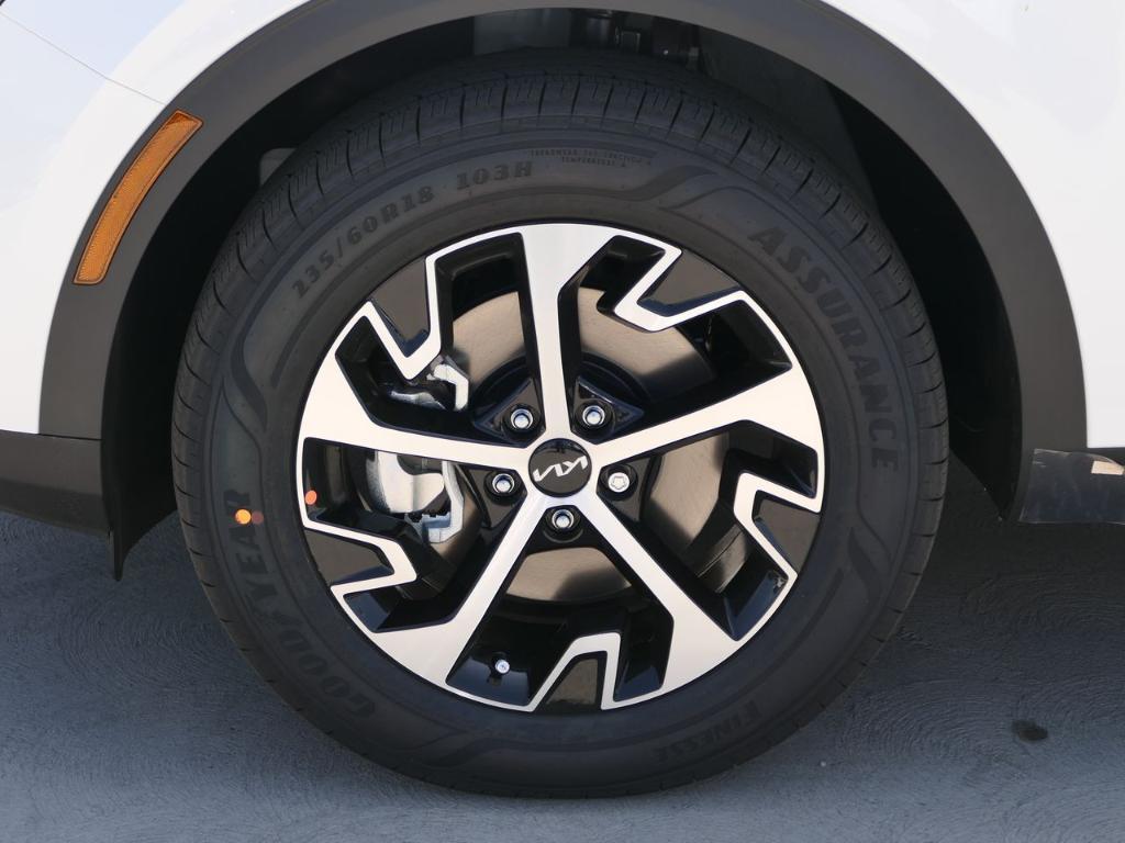 new 2025 Kia Sportage Hybrid car, priced at $36,055