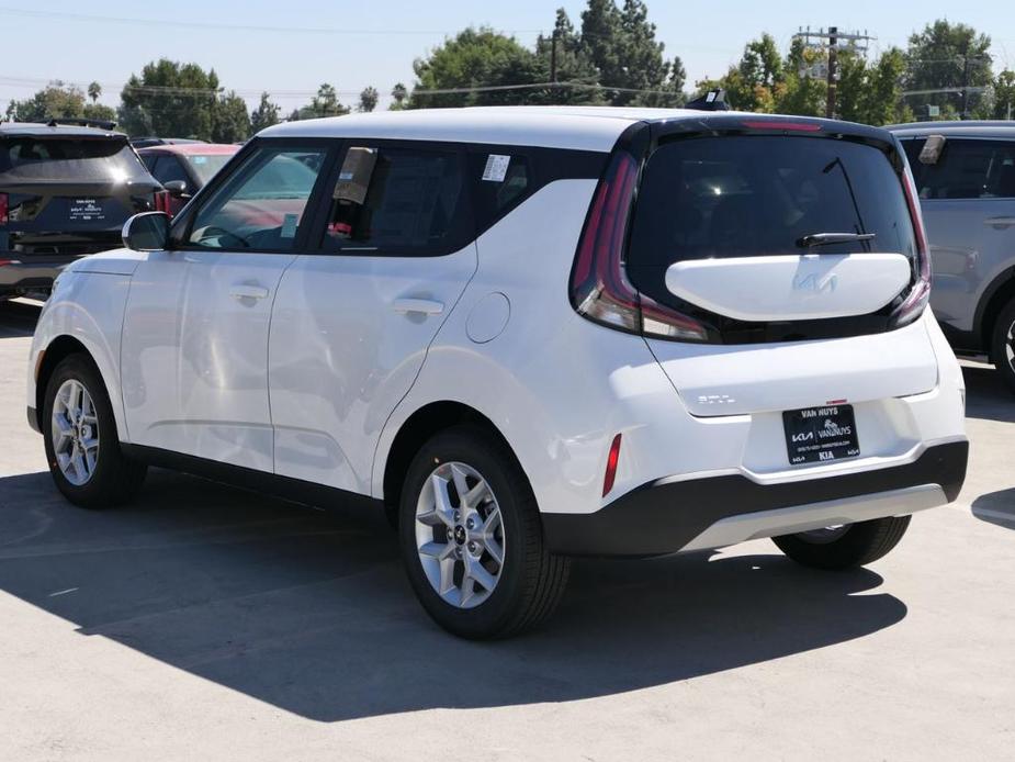 new 2025 Kia Soul car, priced at $22,685