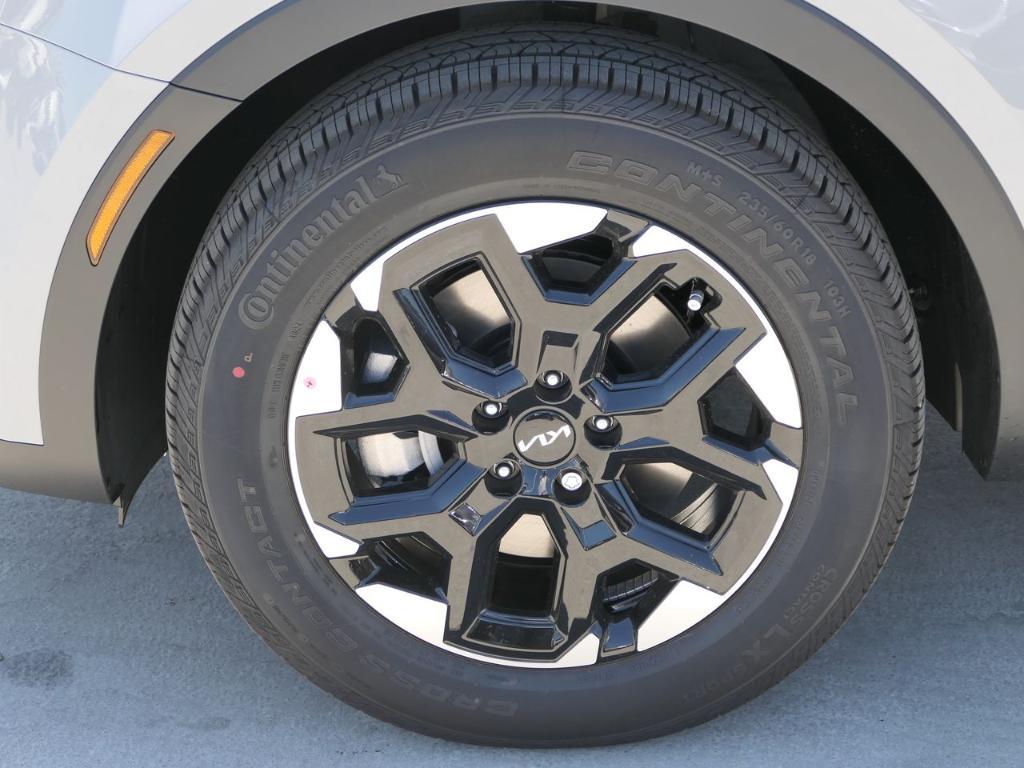 new 2025 Kia Sorento car, priced at $38,325