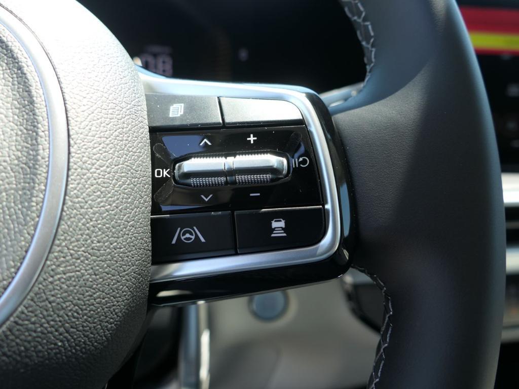 new 2025 Kia Sorento car, priced at $38,325