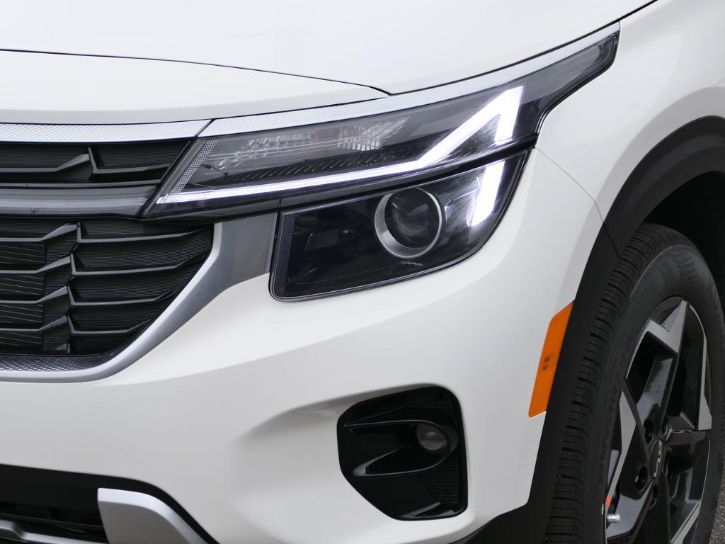new 2025 Kia Seltos car, priced at $27,170