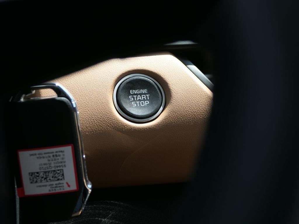 new 2025 Kia Seltos car, priced at $29,030