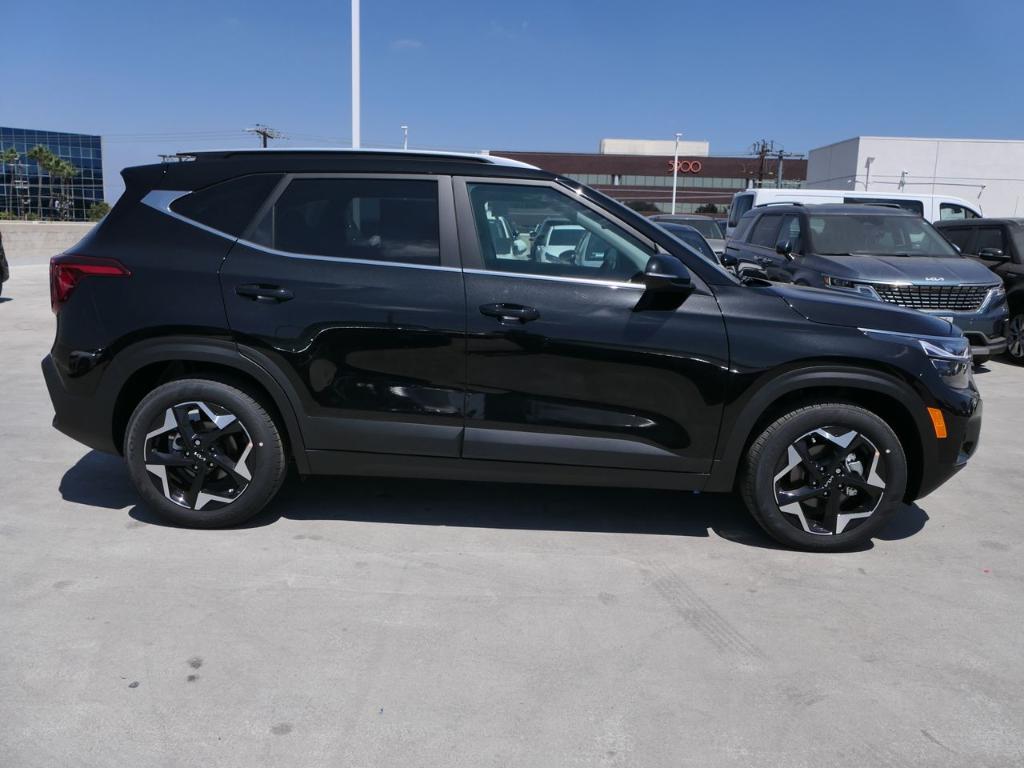 new 2025 Kia Seltos car, priced at $29,030