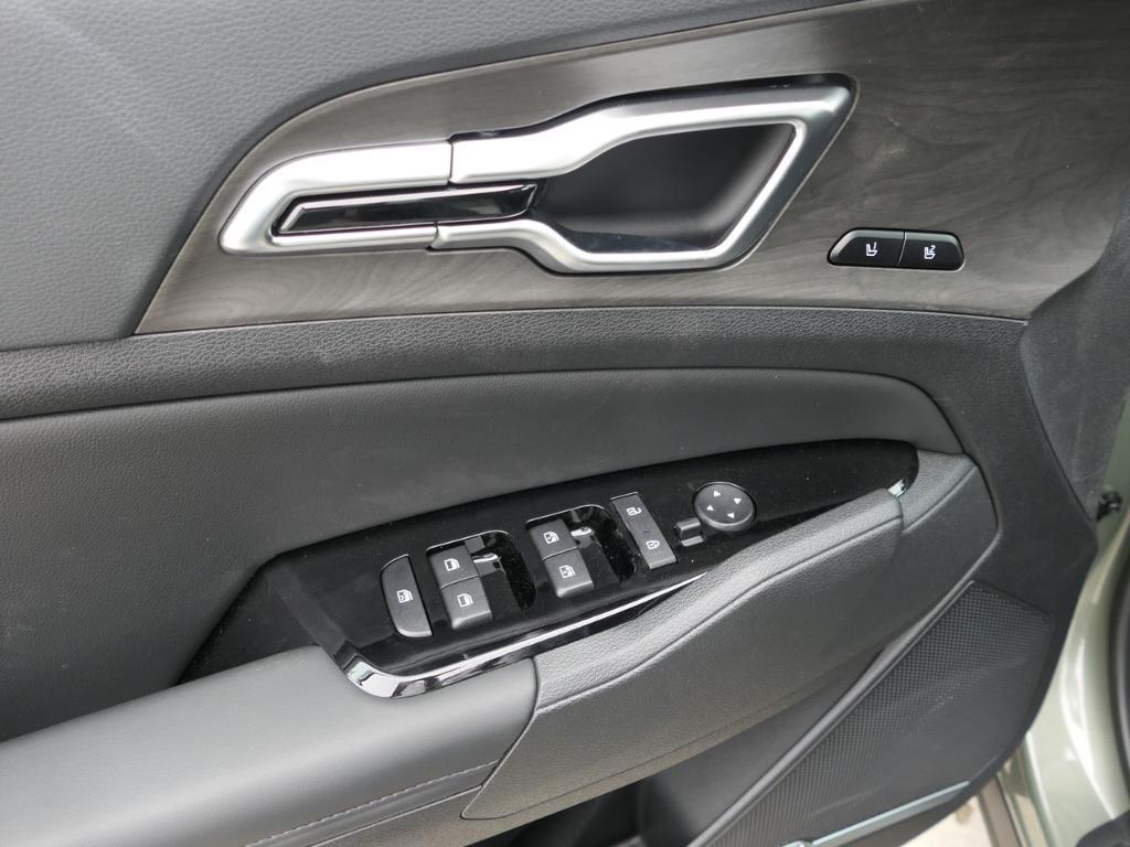 new 2025 Kia Sportage car, priced at $38,455