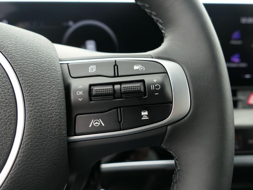 new 2025 Kia Sportage car, priced at $38,455
