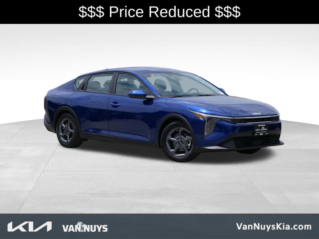 used 2025 Kia K4 car, priced at $20,300