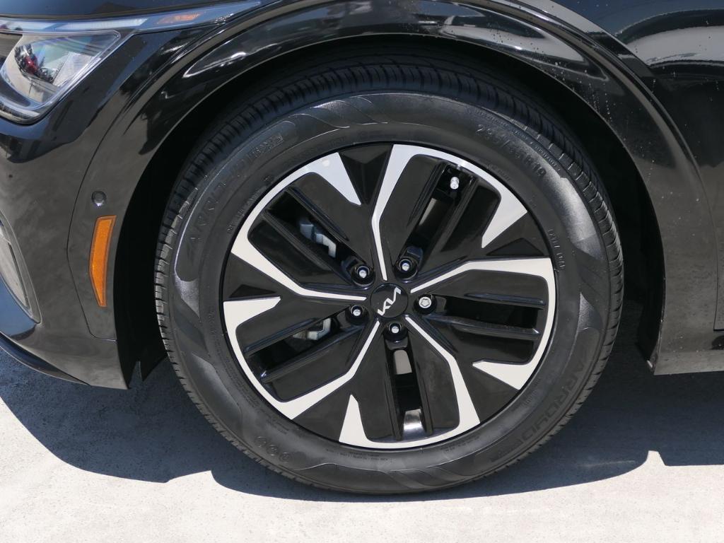 used 2023 Kia EV6 car, priced at $25,000