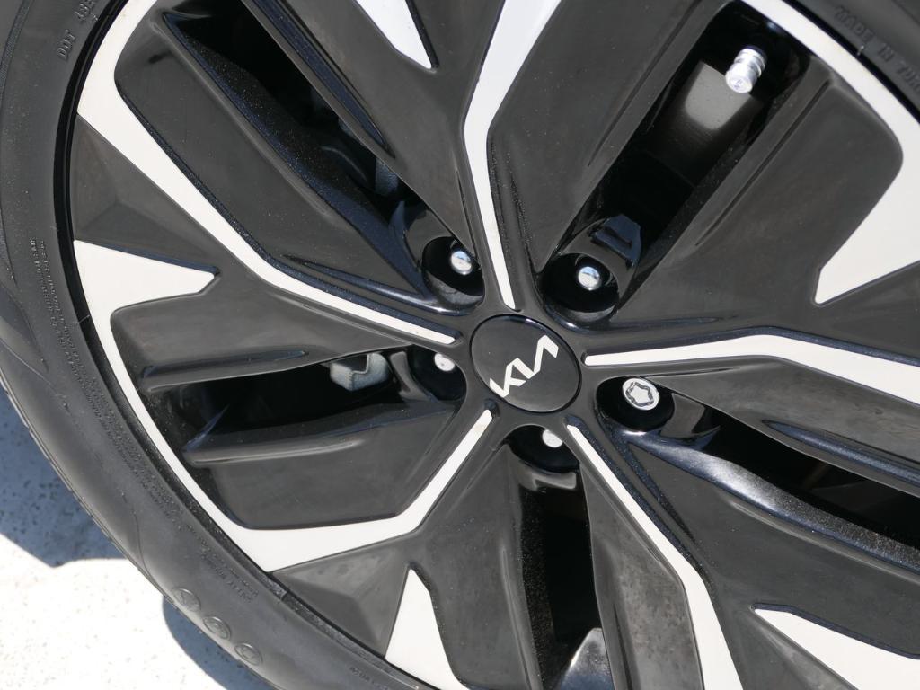used 2023 Kia EV6 car, priced at $25,000