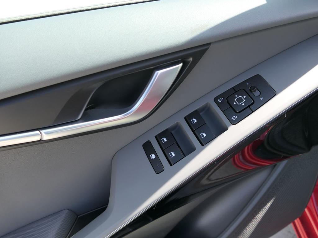 new 2025 Kia Niro car, priced at $31,990