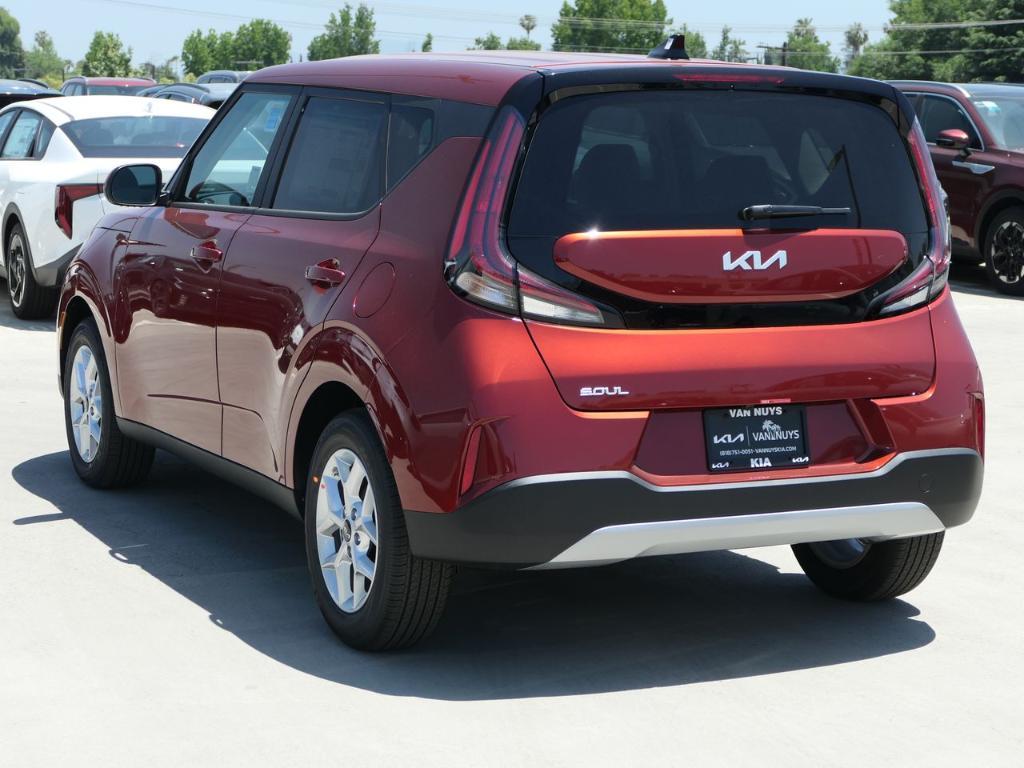 new 2025 Kia Soul car, priced at $22,560