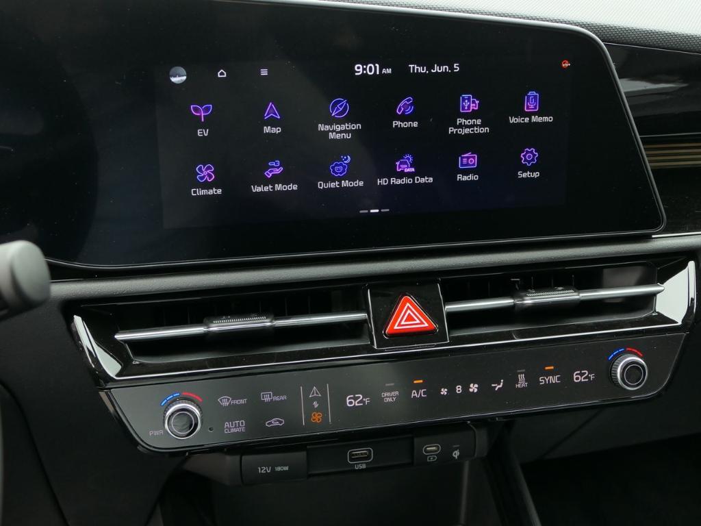 new 2025 Kia Niro EV car, priced at $41,225