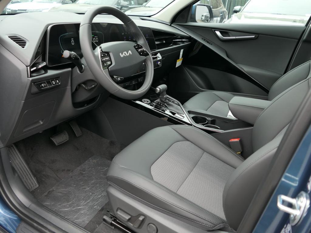 new 2025 Kia Niro car, priced at $31,700