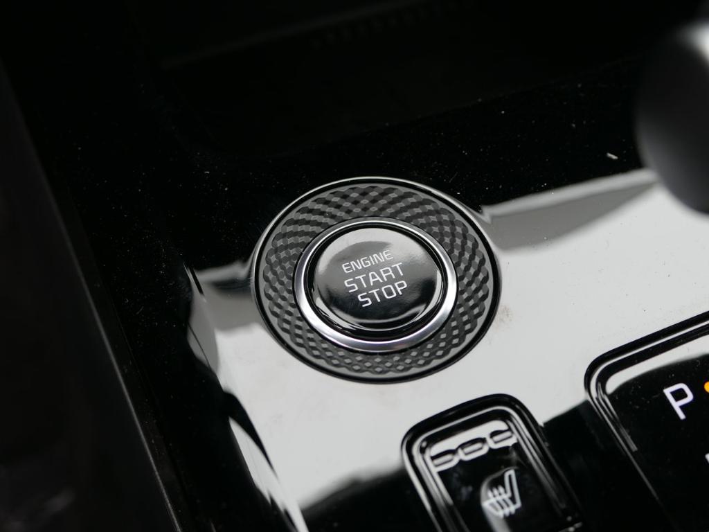 new 2025 Kia Niro car, priced at $31,700