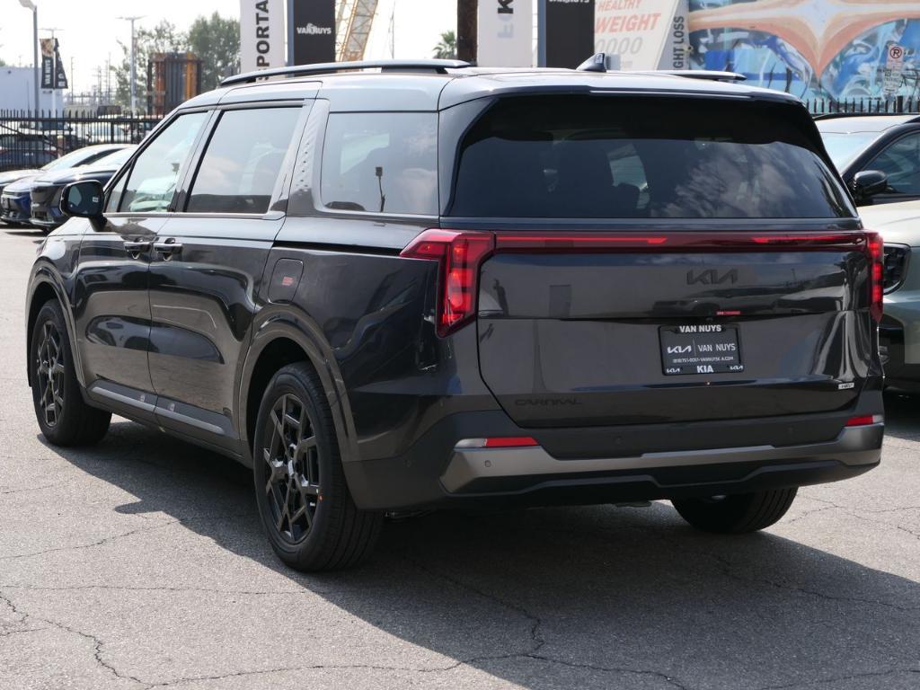 new 2025 Kia Carnival Hybrid car, priced at $50,600