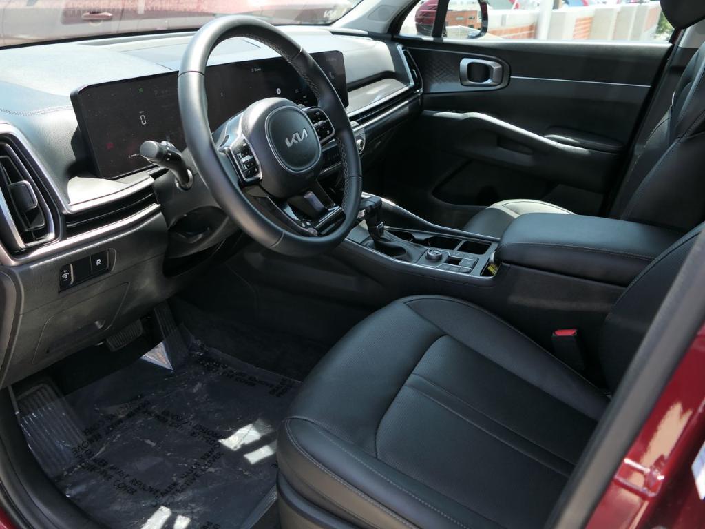 used 2025 Kia Sorento car, priced at $34,400