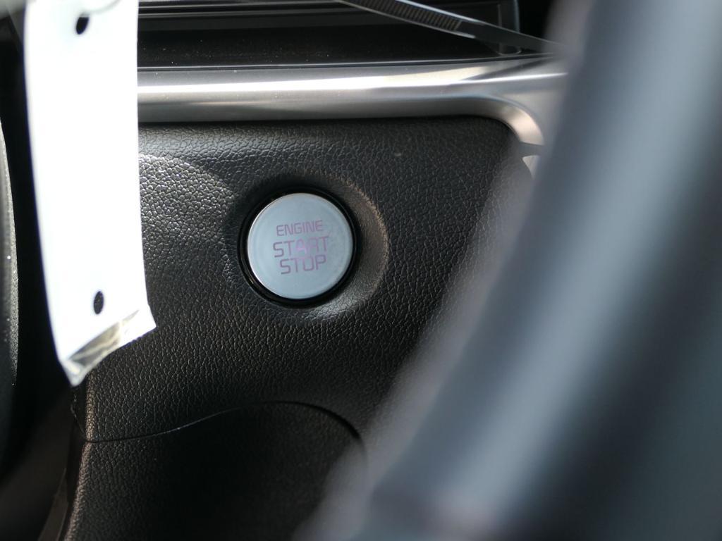 used 2025 Kia Sorento car, priced at $34,400