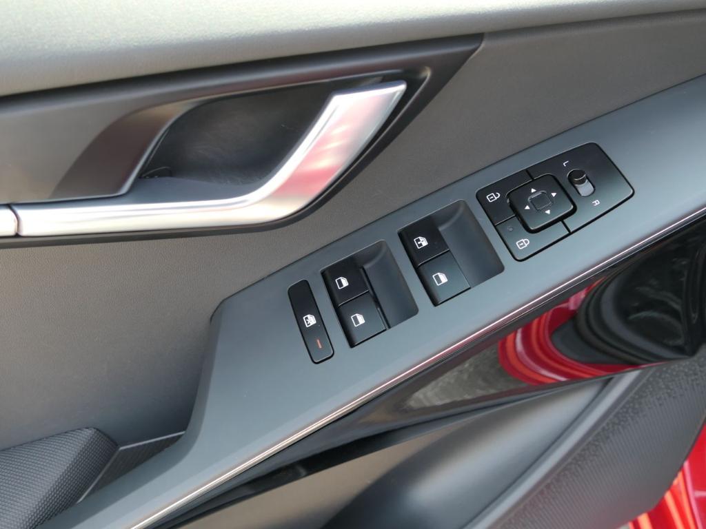 used 2025 Kia Niro car, priced at $28,500