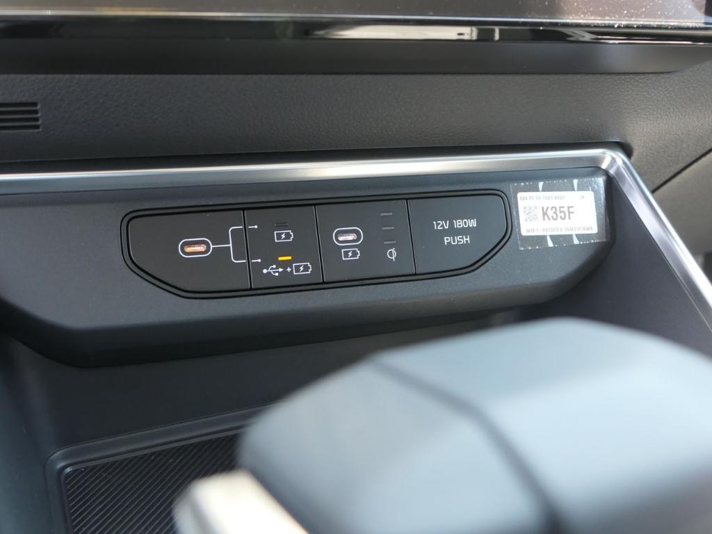 new 2026 Kia Carnival car, priced at $53,285
