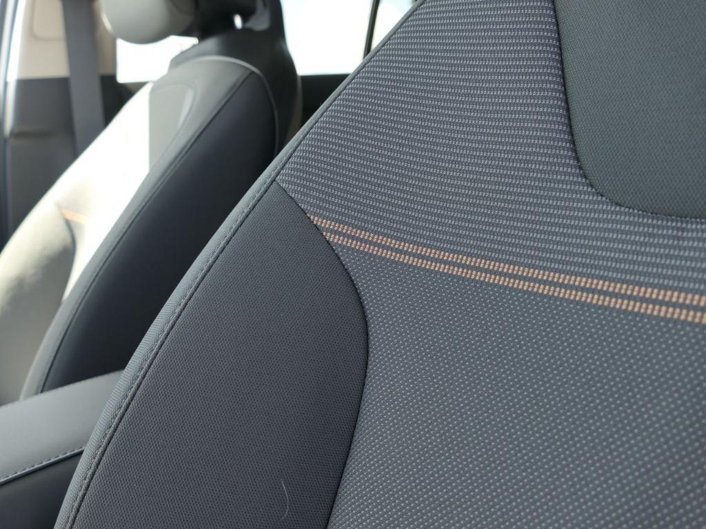 new 2025 Kia Niro car, priced at $29,155