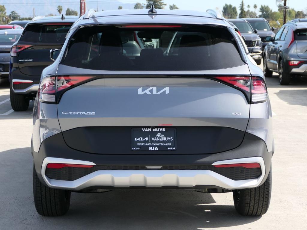 new 2025 Kia Sportage car, priced at $33,010