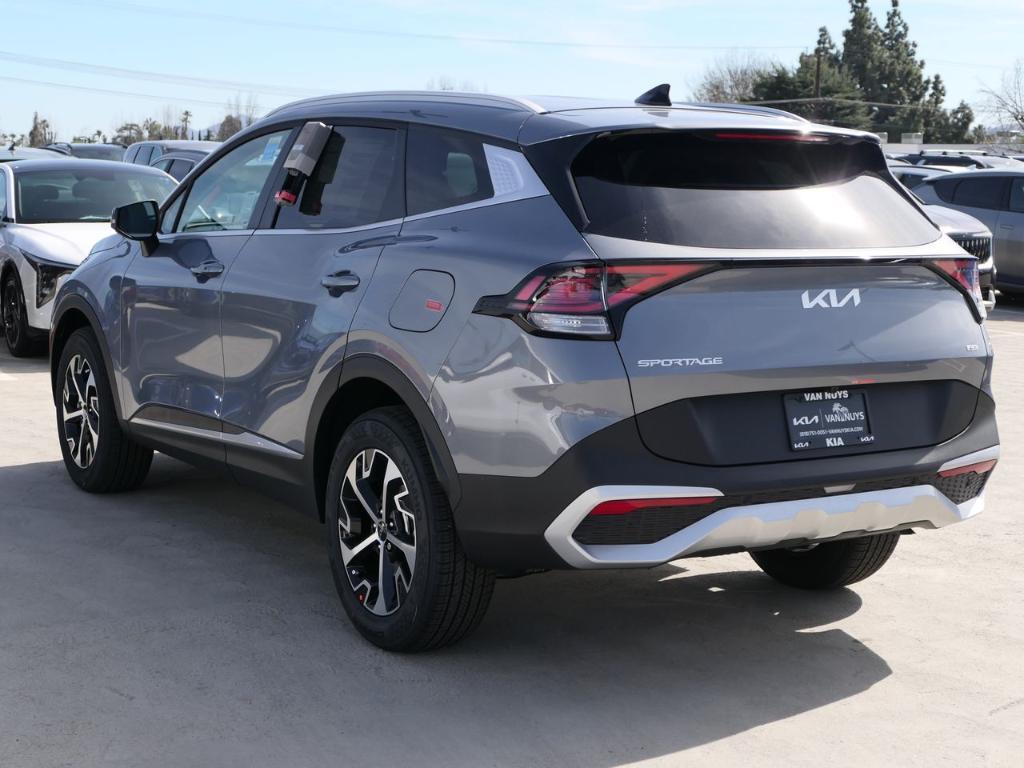 new 2025 Kia Sportage car, priced at $33,010